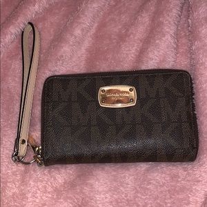 Michael Kors Wristlet